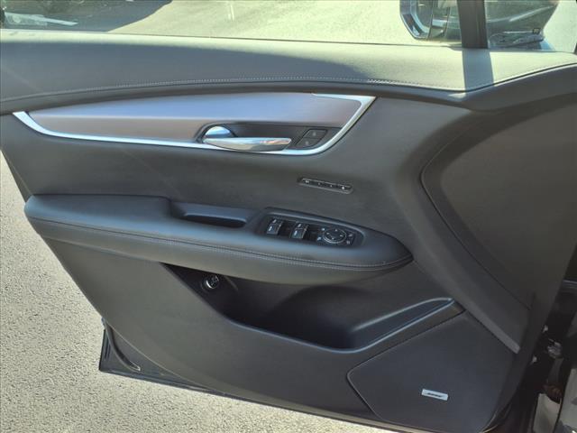 Photo of 2023 Gray Cadillac XT6