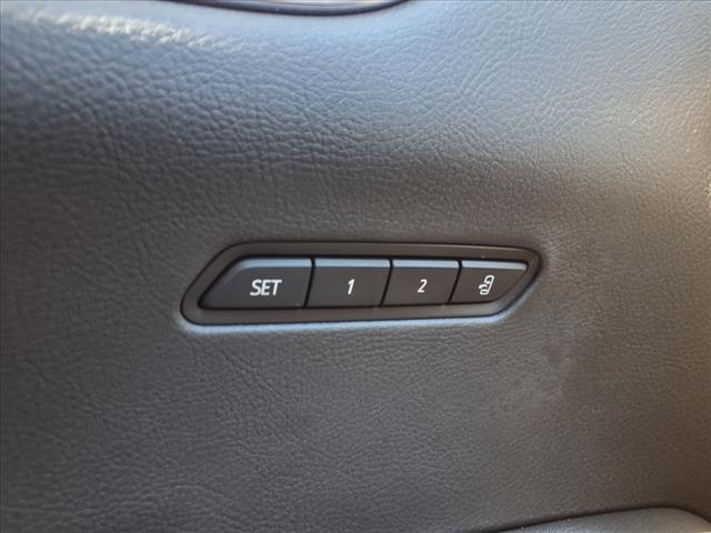 Photo of 2023 Gray Cadillac XT6
