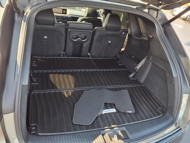 Photo of 2022 Liquid Carbon Metallic Acura MDX