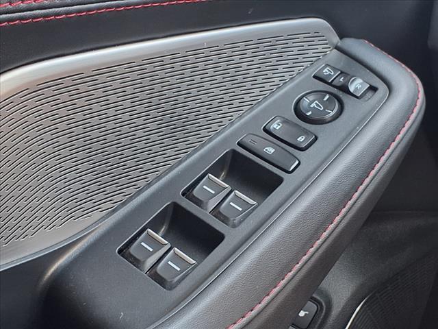 Photo of 2022 Liquid Carbon Metallic Acura MDX