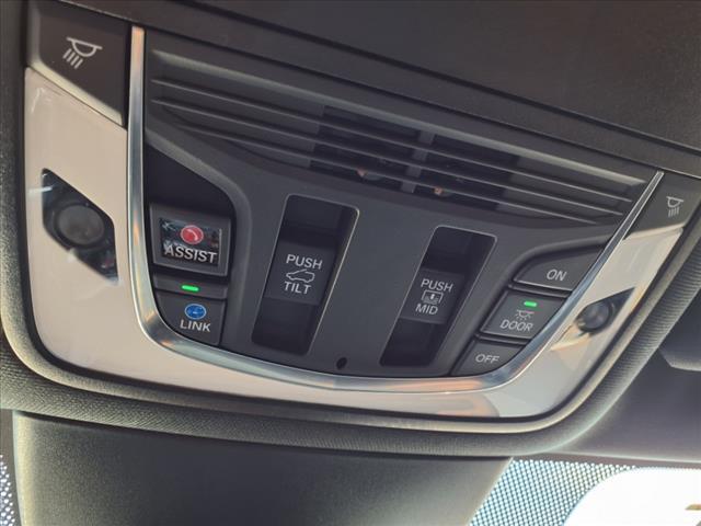 Photo of 2022 Liquid Carbon Metallic Acura MDX