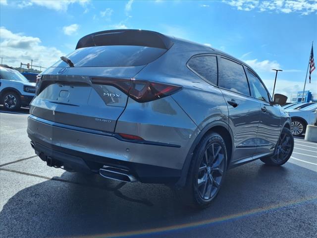 Photo of 2022 Liquid Carbon Metallic Acura MDX