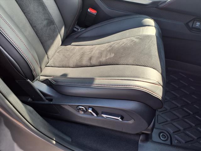Photo of 2022 Liquid Carbon Metallic Acura MDX