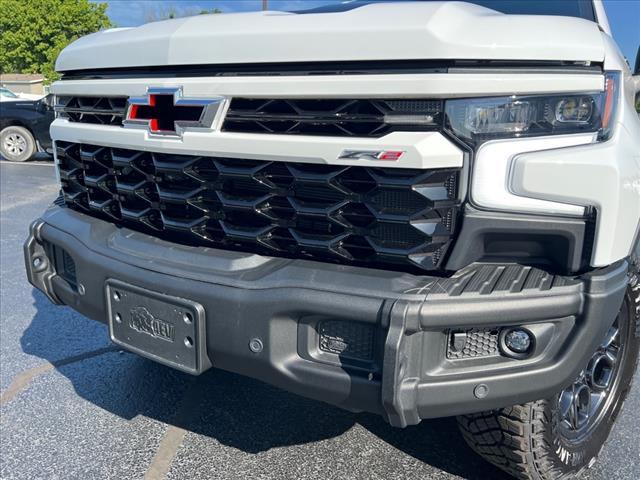 Photo of 2024 Summit White Chevrolet Silverado 1500