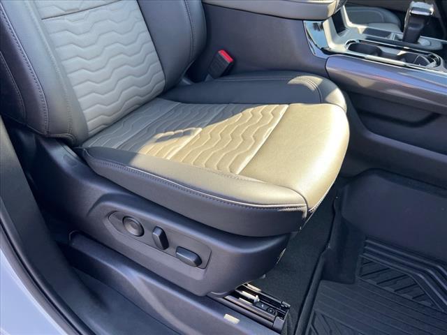 Photo of 2024 Summit White Chevrolet Silverado 1500