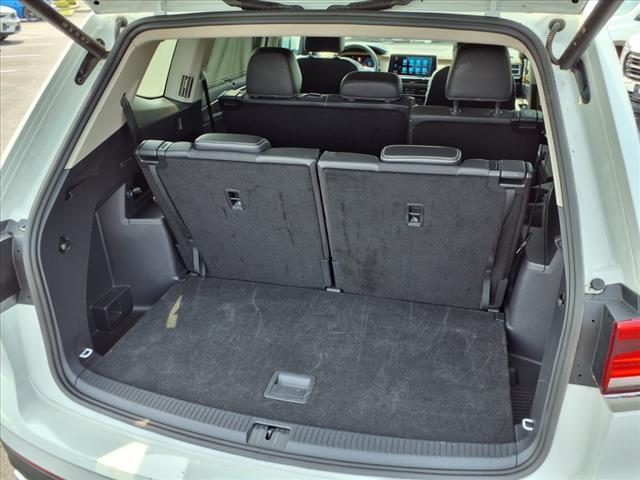 Photo of 2025 Pure White Volkswagen Atlas