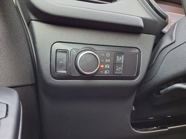 Photo of 2023 Star White Metallic Tri-Coat Ford Escape