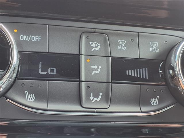 Photo of 2025 Summit White Chevrolet Trax