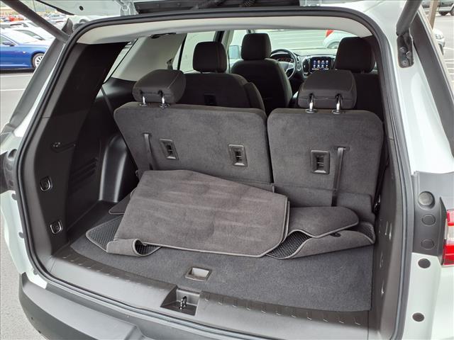 Photo of 2021 Summit White Chevrolet Traverse
