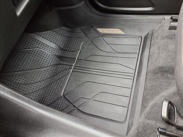 Photo of 2021 Summit White Chevrolet Traverse