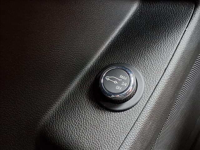 Photo of 2021 Summit White Chevrolet Traverse