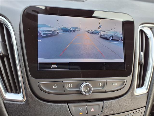 Photo of 2024 Mineral Gray Metallic Chevrolet Malibu