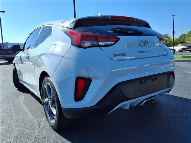 Photo of 2020 Chalk White Hyundai Veloster