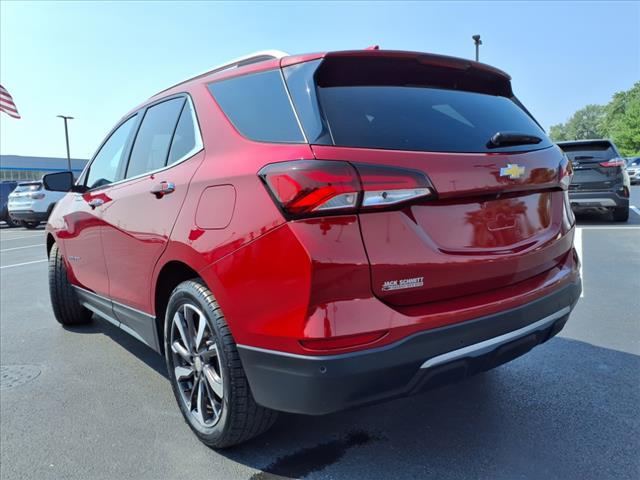 Photo of 2022 Cherry Red Tintcoat Chevrolet Equinox