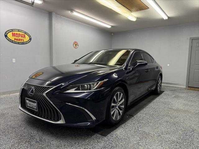 2019 Lexus Es 300h