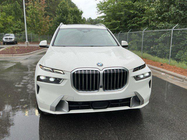 2023 BMW X7