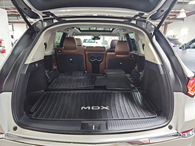 Photo of 2024 Platinum White Pearl Acura MDX