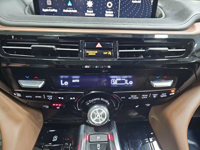 Photo of 2024 Platinum White Pearl Acura MDX