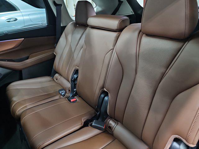 Photo of 2024 Platinum White Pearl Acura MDX