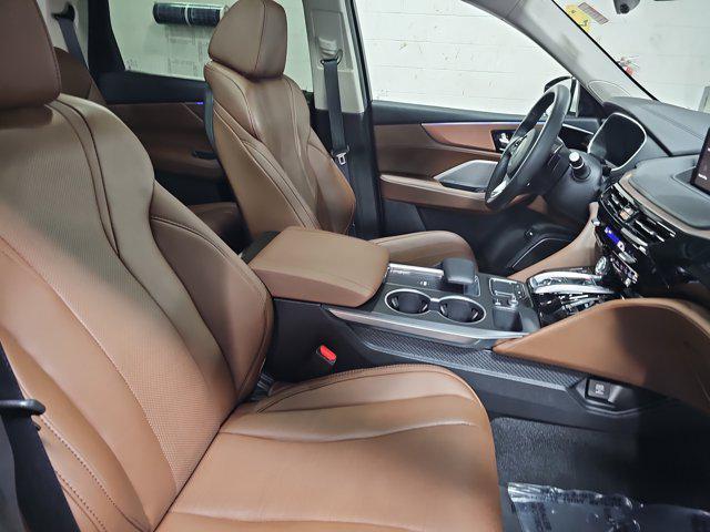 Photo of 2024 Platinum White Pearl Acura MDX