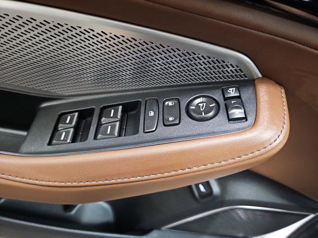 Photo of 2024 Platinum White Pearl Acura MDX