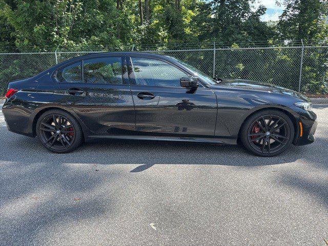 Photo of 2023 Black Sapphire Metallic BMW M340