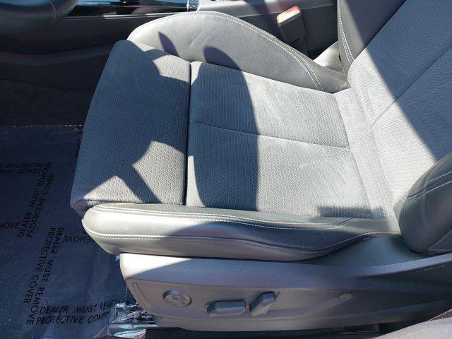 Photo of 2022 Ibis White Audi SQ5