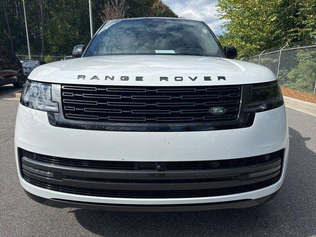 Photo of 2025 Icy White SV Bespoke Special Effect Satin Land Rover Range Rover