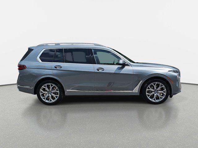 Photo of 2026 Skyscraper Grey Metallic BMW X7