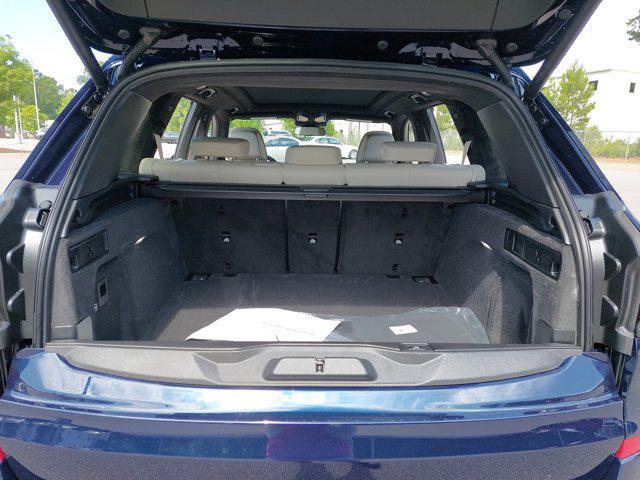 Photo of 2026 Tanzanite Blue II Metallic BMW X5