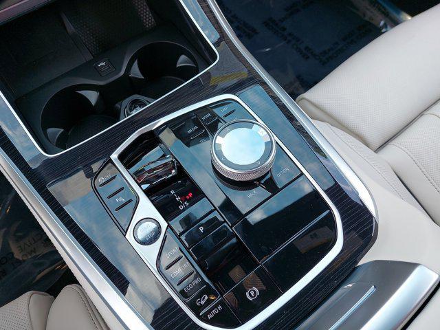Photo of 2026 Tanzanite Blue II Metallic BMW X5