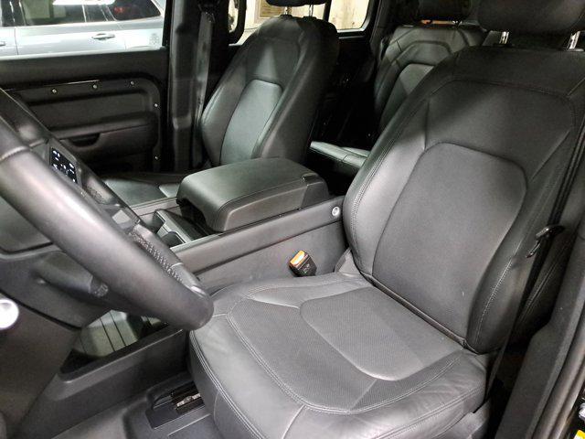 Photo of 2025 Santorini Black Metallic Land Rover Defender