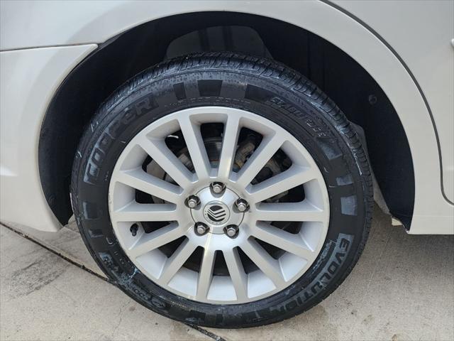 Photo of 2009 White Mercury Milan