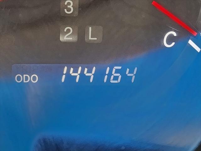Photo of 2002 White Lexus ES 300