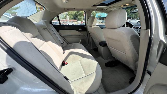 Photo of 2008 White Suede Mercury Milan