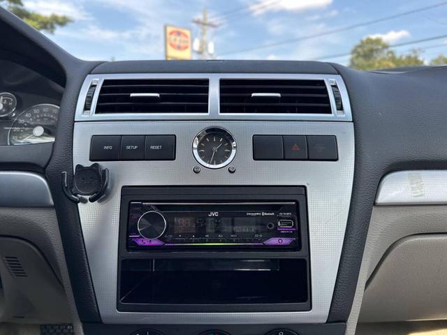 Photo of 2008 White Suede Mercury Milan