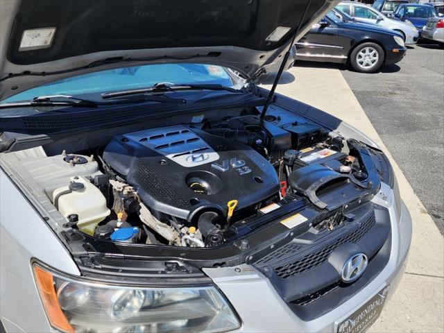 Photo of 2006 Silver Hyundai SONATA