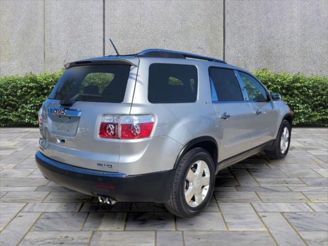 Photo of 2008 Silver GMC Acadia