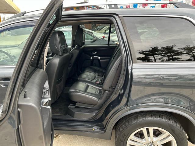 Photo of 2011 Gray Volvo XC90