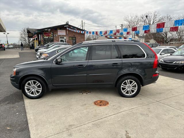 Photo of 2011 Gray Volvo XC90