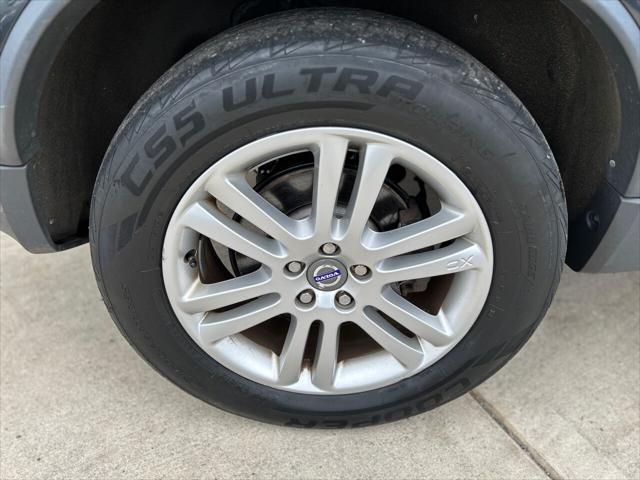 Photo of 2011 Gray Volvo XC90
