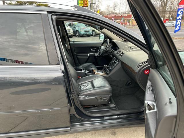 Photo of 2011 Gray Volvo XC90