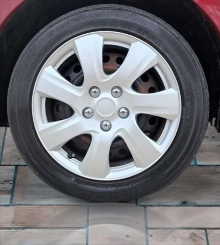 Photo of 2008 Red Nissan Sentra