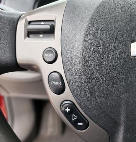 Photo of 2008 Red Nissan Sentra