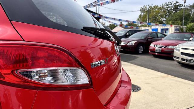 Photo of 2013 True Red Mazda Mazda2