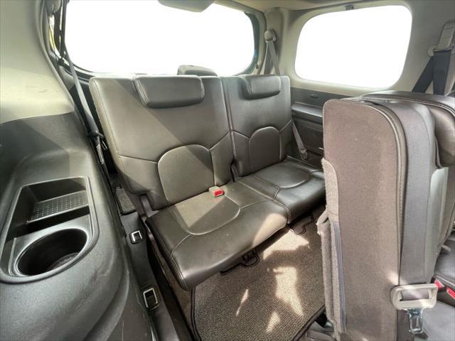 Photo of 2006 Gray Nissan Pathfinder