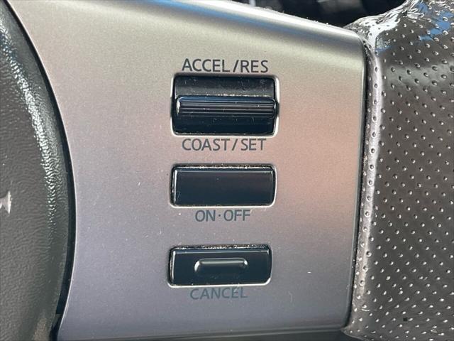 Photo of 2006 Gray Nissan Pathfinder