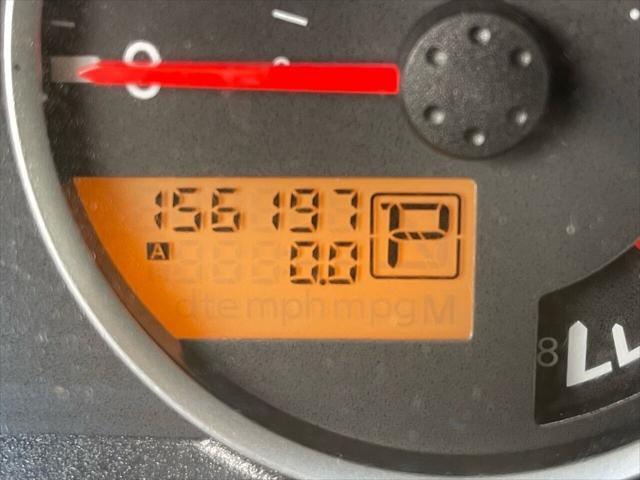 Photo of 2006 Gray Nissan Pathfinder