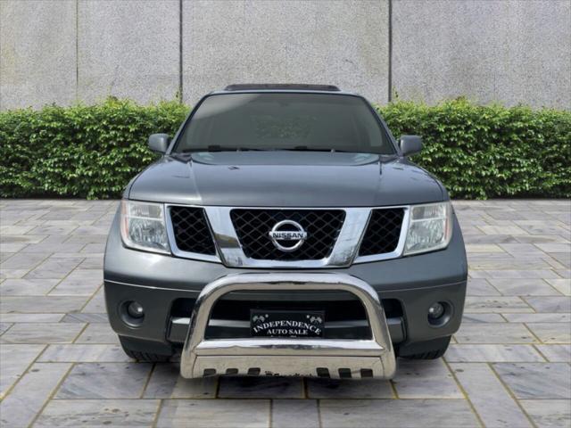 Photo of 2006 Gray Nissan Pathfinder