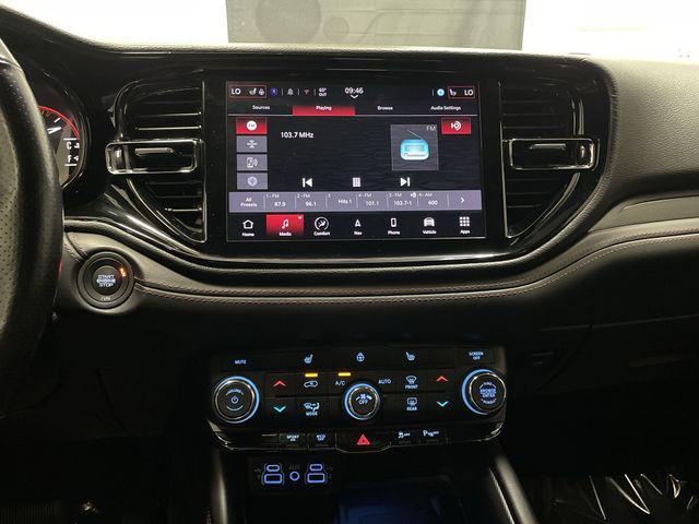 Photo of 2021 DB Black Crystal Clearcoat Dodge Durango